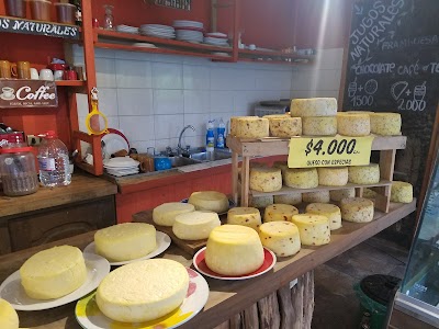 Photos of Punto Alem&aacute;n