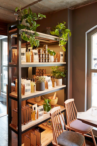 Lahpet Larder by null