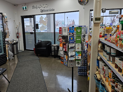 Avenida Pharmacy - Visual