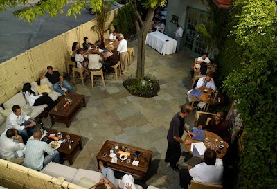 bar