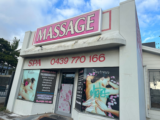 Massage Therapist-Eleventh ave - Thumbnail