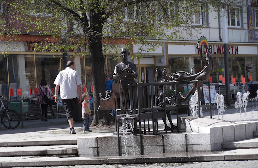 Fortuna Brunnen - Visual