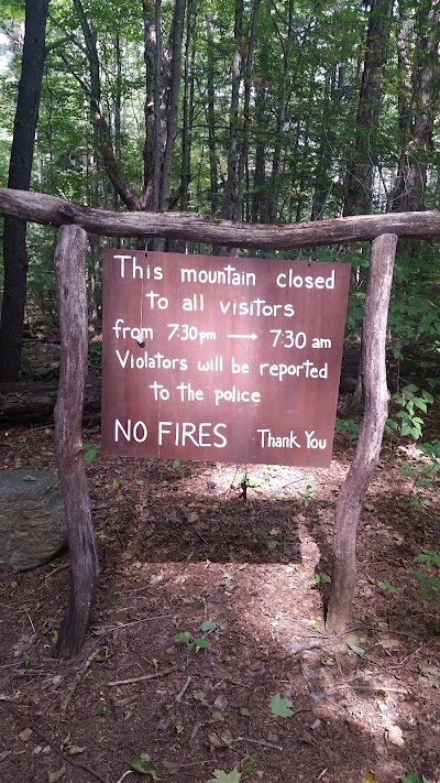 Black Mountain Trailhead PRIVATE