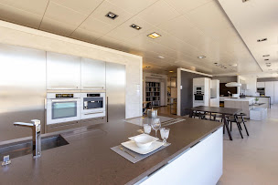 Photo n°13 de Porcelanosa La Roche sur Yon à La Roche-sur-Yon (Fabricant de carreaux)