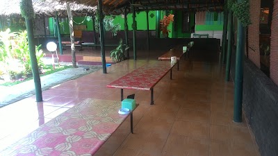 Photos of The Evergreen Kafe Kebon & Guest House