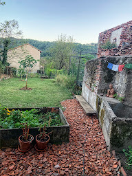 Photo n°19 de Ecododo Maison Clotilde (bivouac, dortoir intérieur, dortoir insolite au jardin et chambres d'hôtes) à Livinhac-le-Haut (Hostellerie)