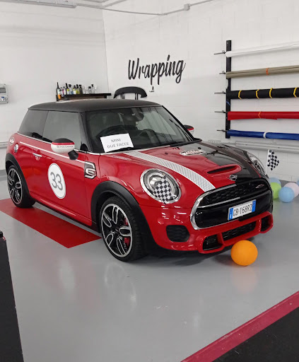 Lino's Garage Wrapping - Thumbnail
