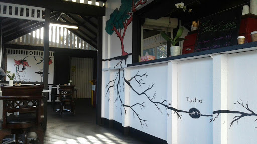 Roseville Cafe - Thumbnail