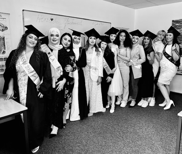 Cosmetic College Bochum und Institut - Kosmetikschule | Fußpflegeschule