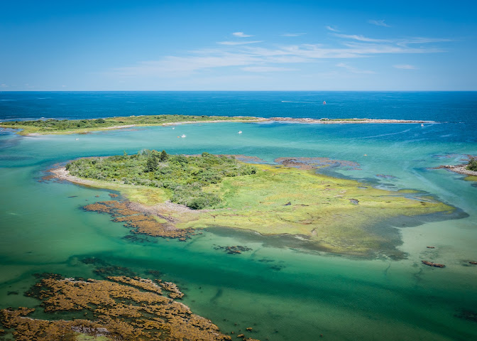 Pineapple Ketch & Sea Sauna by null