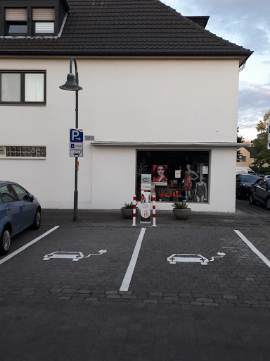 rhenag Charging Station