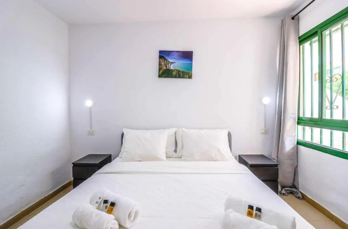 Tropicalidays Sunset Palm Tenerife – Beachfront Apartment in Costa del Silencio