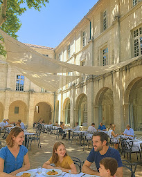 Photo n°45 de Les Cocottes Saint Louis à Avignon (Espace événementiel)