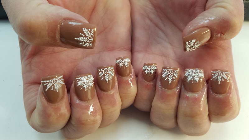 Tommy Nails interior view