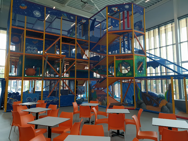 Rivermead Leisure Complex and Gym - Sports Complex