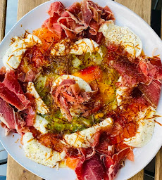 Photo n°11 de Restaurant-Epicerie fine. L'enseigne 117. à Marseille (Salon de thé)