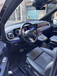 Photo n°4 de ELEGANCE TRAVELS à Compiègne (Service de chauffeur privé)