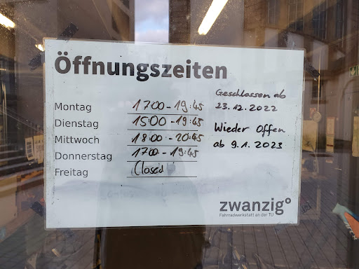 zwanzig° - Selbsthilfe - Fahrradwerkstatt - Thumbnail