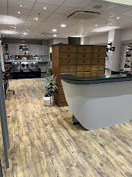 Photo n°1 de Au salon à Joigny (Salon de coiffure)