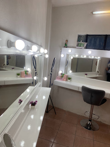 Yessmakeup studio - Thumbnail