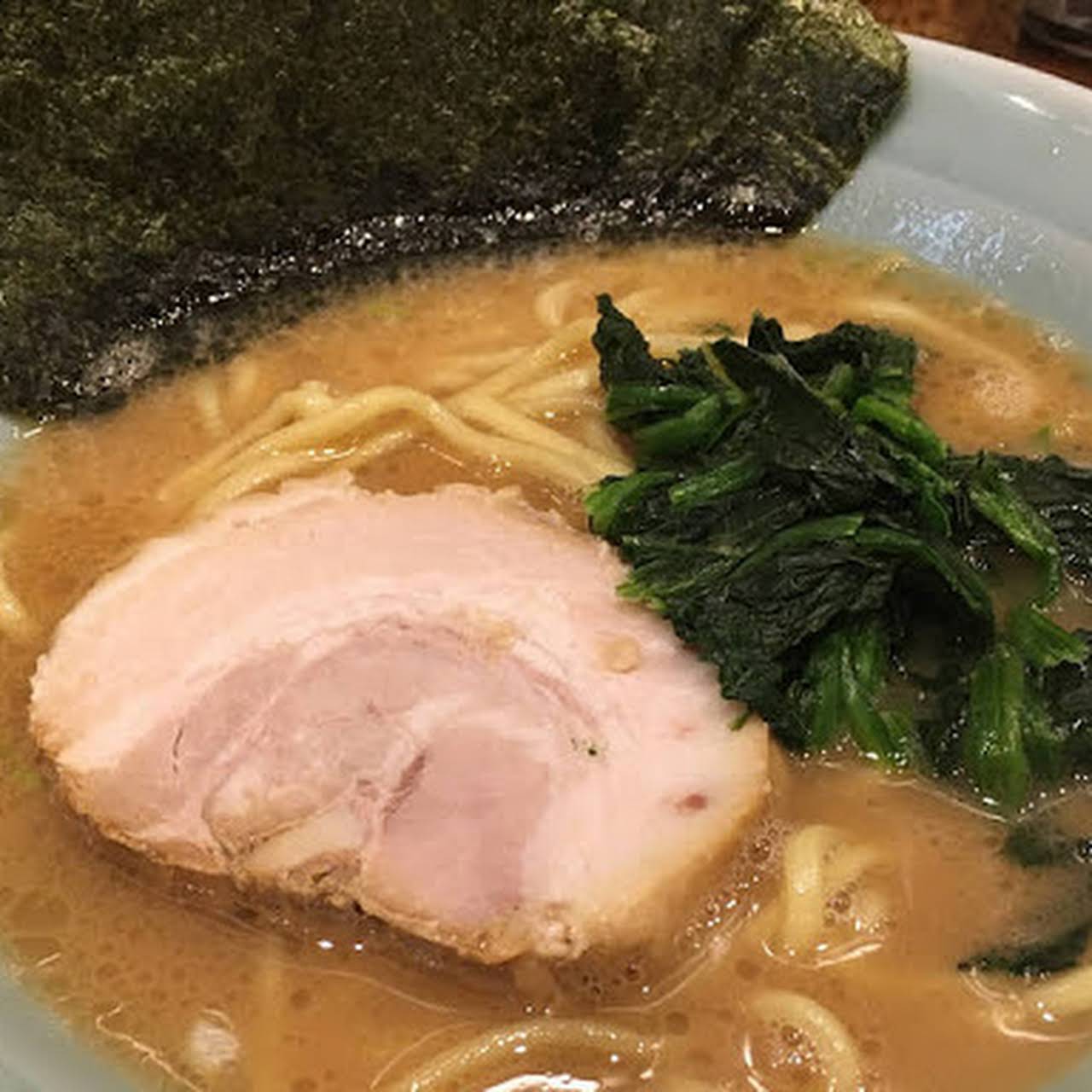 家系ラーメン銀家 横浜駅前西口店 ラーメン屋