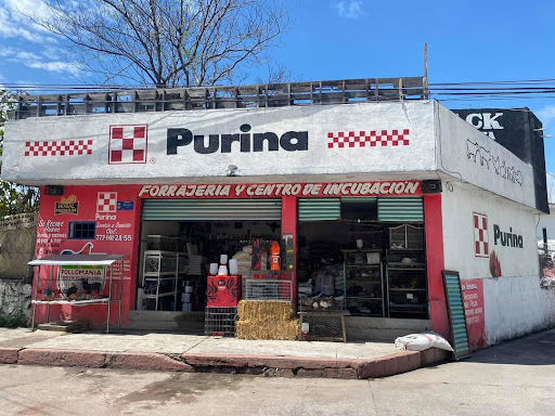Forrajeria y Centro de Incubación