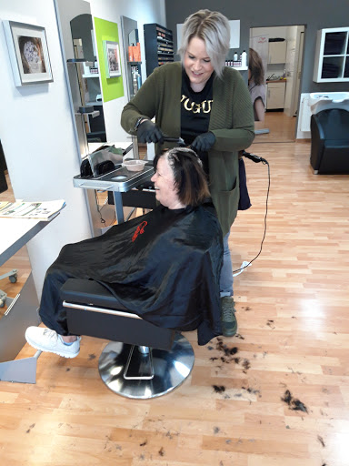 HAARscha(r)f Friseur