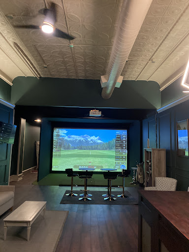 Below Par Golf Lounge