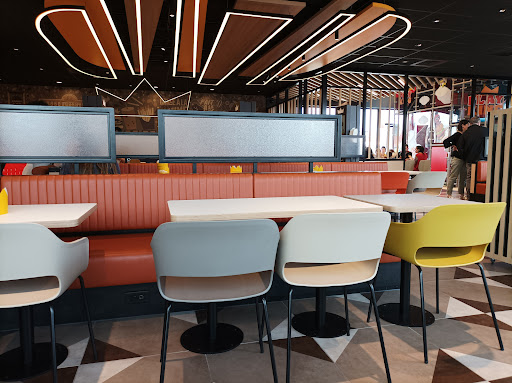 Photo 5 - Burger King