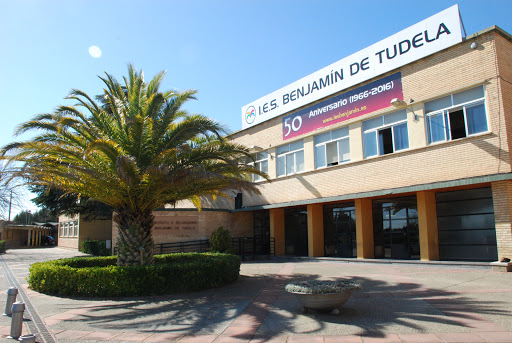 Secondary School Ies Benjamín De Tudela Logo