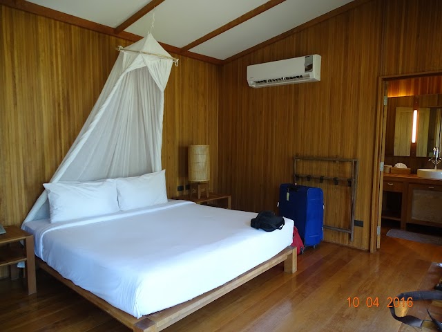 Haadtien Beach Resort