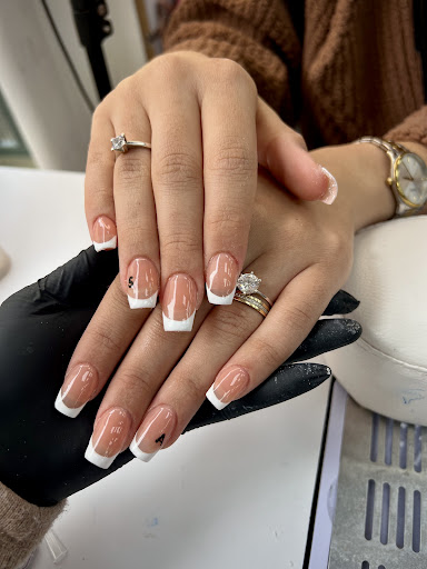 Flora Nails - Onglerie