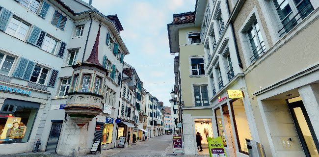 Kommentare und Rezensionen über Gerechtigkeits-Brunnen