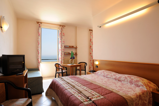 Lorenza sul Mare - Camere & Appartamenti - Thumbnail