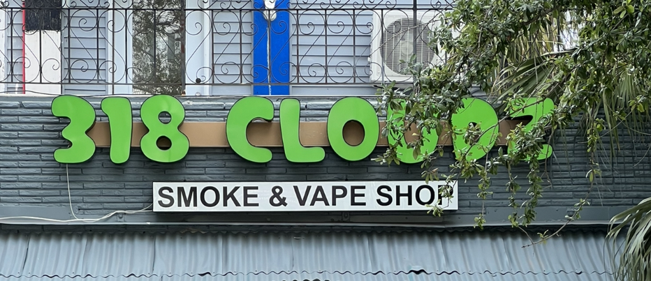 318 Cloudz Smoke and Vape Shop photo 3