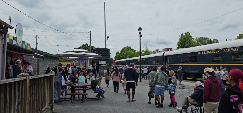 Blue Ridge Scenic Railway by null
