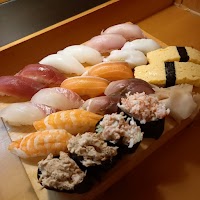 や台ずし 鶴巻温泉駅北口町