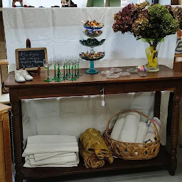 Photo n°15 de Vert de Gris la petite boutique à Limony (Magasin d'antiquités)