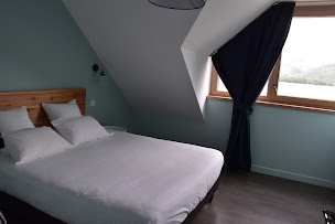 Photo n°15 de Domaine du Lac Chambon à Murol (Gîte)