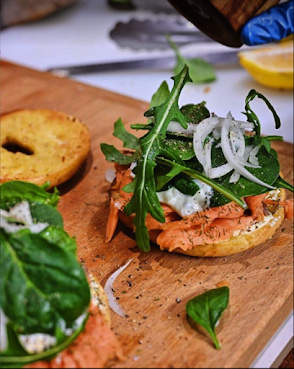 Choice Cuts Pizza & Records by null