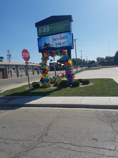 First National Bank in Taylorville Gallery - United States