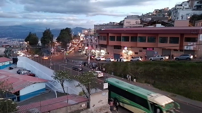 Loma De Puengasi
