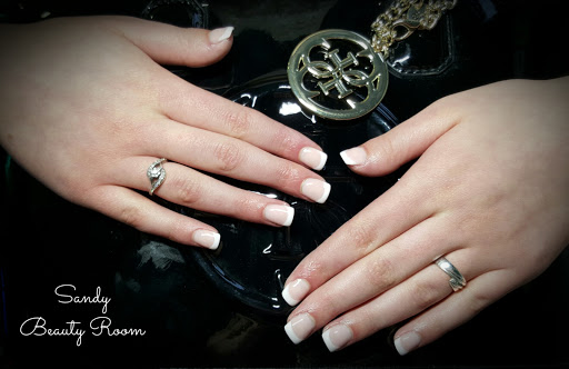 Sandy Beauty Room - Thumbnail