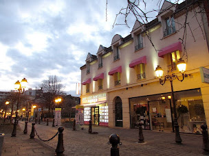 Photo n°1 de Agence immobilière Saint-Louis Immobilier Poissy à Poissy (Agence de location immobilière)