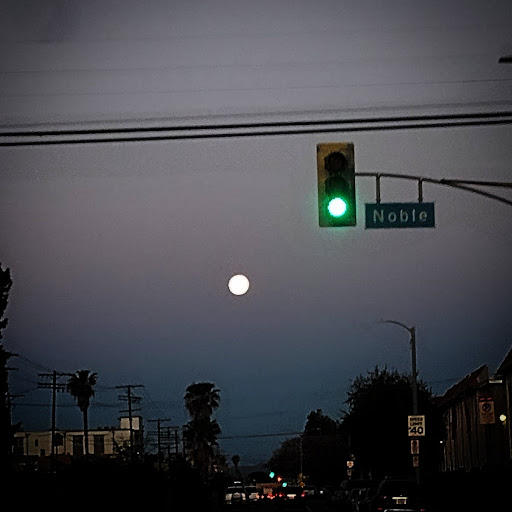 Parthenia St & Noble Ave Westbound - Thumbnail
