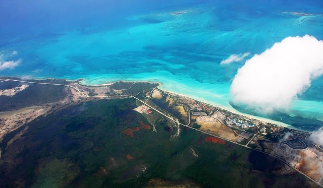 Jardines del Rey Airport