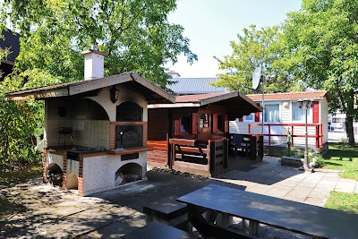 Photos of Die g&uuml;nstige Hotelalternative in Reutlingen