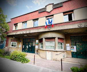 Photo n°1 de Lycée Professionnel Jean Moulin à Vincennes (Établissement d'enseignement secondaire)