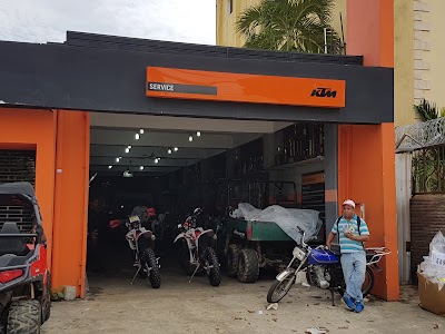 Photos of KTM Santo Domingo