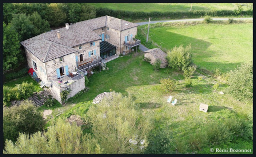 Photo de Gîte des Monneries, Beaujolais vert à Poule-les-Écharmeaux (69870)